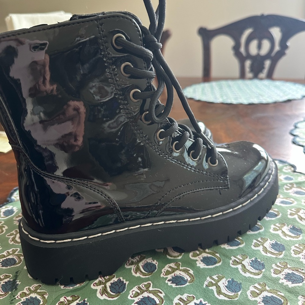 Sincerely Jules - Black Leather Combat Boots (size 6.5) - Picture 4 of 5